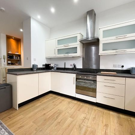 Exquisite 2Br Flat Near Central Train Station Glasgow Bagian luar foto
